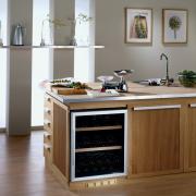 Встроенный винный шкаф